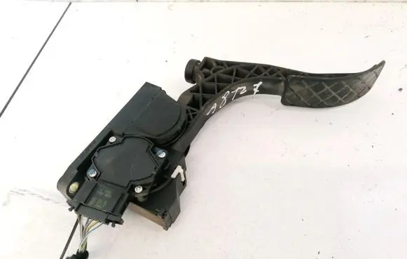 Audi A3 S3 8L Accelerator throttle pedal 1J1723503AF 0281002344