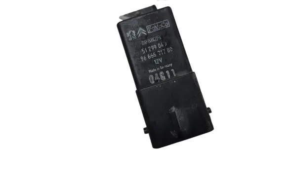 Ford C-MAX II Glow plug pre-heat relay 9666671780