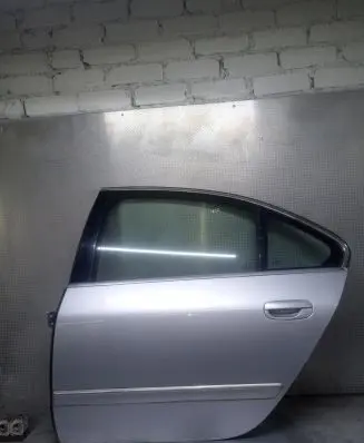 Peugeot 607 Rear door