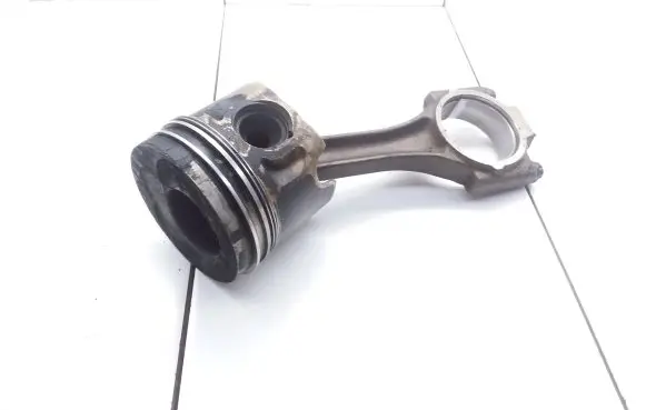 Volkswagen PASSAT B7 USA Piston 0386