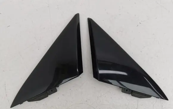 Volkswagen Arteon Front door glass trim molding