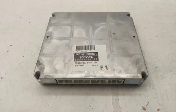 Toyota Corolla Verso AR10 Engine control unit/module 896610F010 MB1758006463