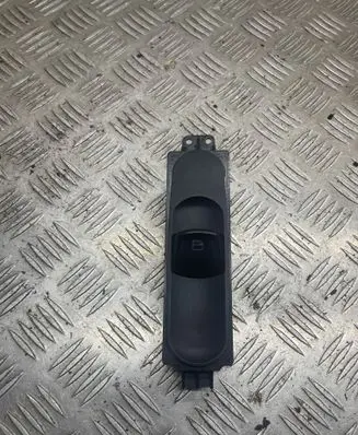 Mercedes-Benz Vito Viano W639 Electric window control switch A6395451413 04ZGS002 20713
