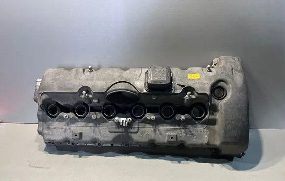 BMW 3 E90 E91 Rocker cam cover 7548275