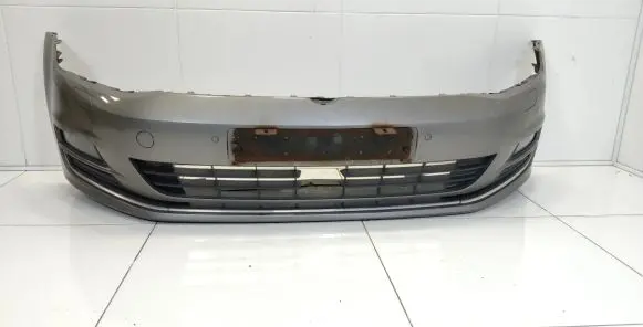 Volkswagen Golf VII Front bumper 5G0807221