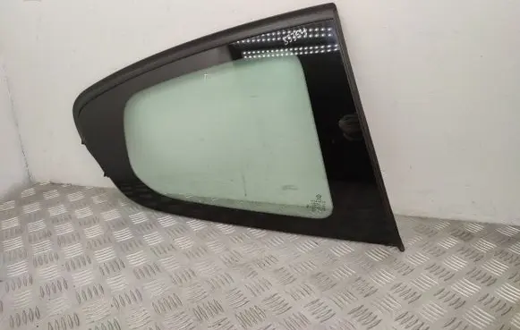 Peugeot 208 Rear side window 43R001583