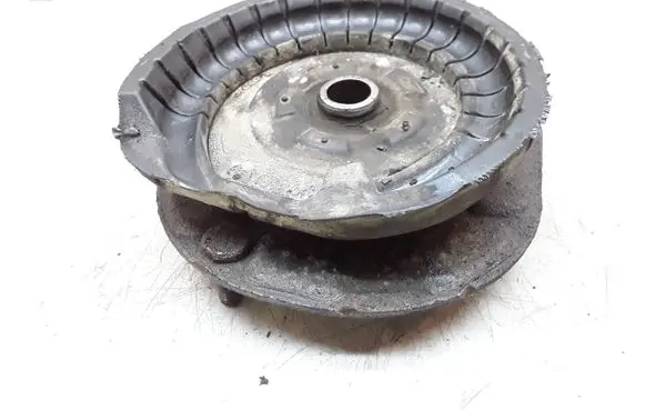 Volvo XC90 Front upper strut mount 