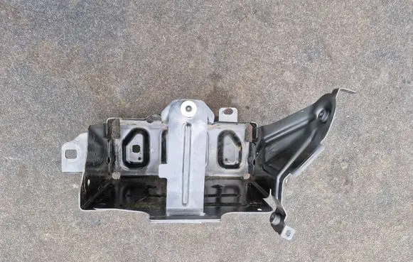 BMW 3 G20 G21 Battery bracket 6832935