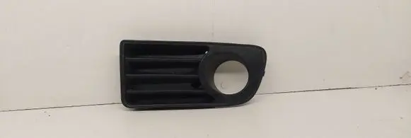 Mitsubishi Carisma Front fog light trim/grill