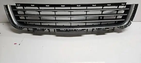 Opel Astra H Front bumper upper radiator grill 13238553