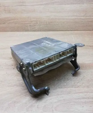 Toyota Corolla Verso E121 Engine control unit/module ECU 2003COROLLA