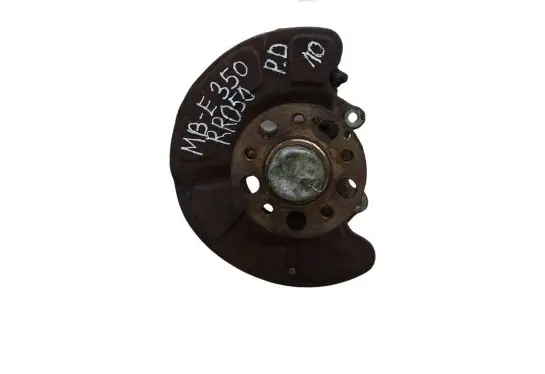 Mercedes-Benz E W212 Front wheel hub