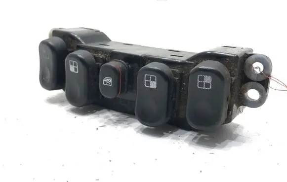 Chevrolet Equinox Electric window control switch