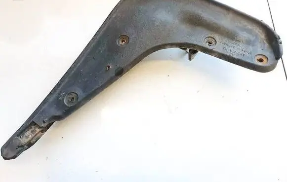 Volkswagen Jetta V Front mudguard 5M0075112