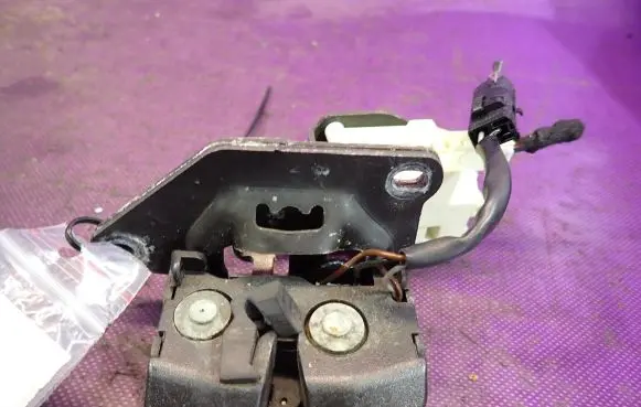 Alfa Romeo 147 Tailgate/trunk/boot lock/catch/latch A997