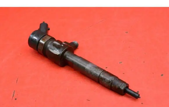 Opel Zafira B Fuel injector 0445110165