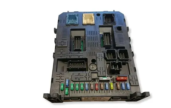 Peugeot 5008 Comfort/convenience module 966405908002 281201930C 281208354