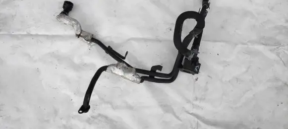 Volkswagen Touareg III Engine coolant pipe/hose 04L965567