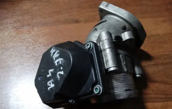 Audi A6 S6 C6 4F Throttle valve