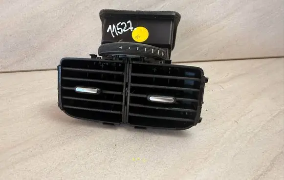 Volkswagen Jetta VI Rear air vent grill 5C6864298A