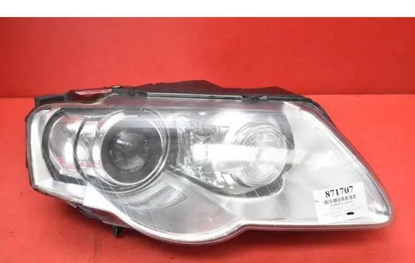 Volkswagen PASSAT B6 Headlight/headlamp 3C0941752K