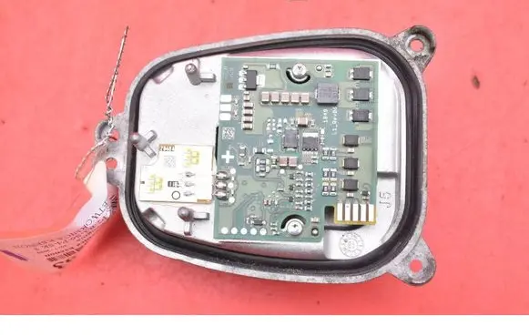 Opel Insignia A Voltage converter/converter module 10500020030