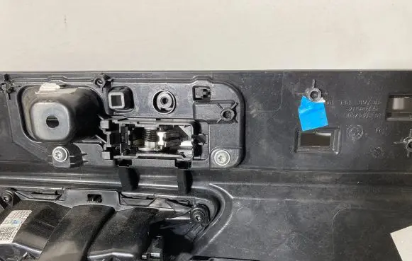 BMW 7 G11 G12 Front door card panel trim 105404446C G809411 79279811