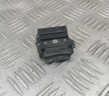 Mercedes-Benz E W124 Electric window control switch A1248209410