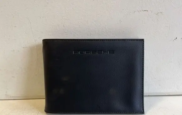 Porsche Taycan 9J1 User manual 