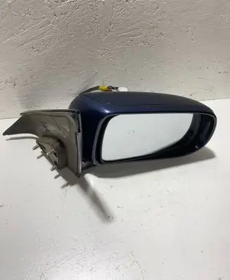 Mazda 626 Front door electric wing mirror E13010142