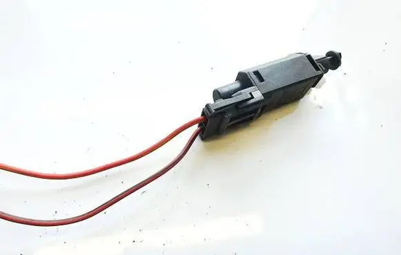 Volkswagen Golf II Brake pedal sensor switch 191945515