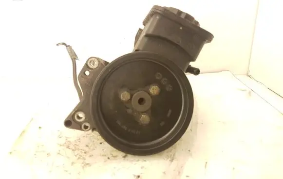 BMW 3 E46 Power steering pump 6756575