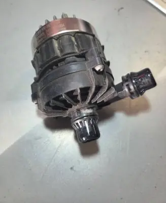 Mercedes-Benz GLC C254 Water pump A0005000801 2404601604 AAA2153940000