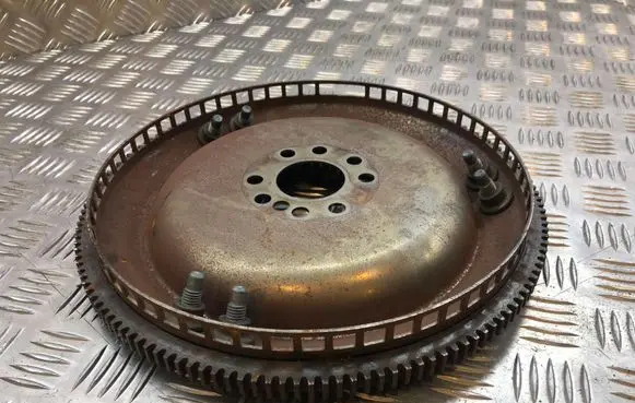 Mercedes-Benz E C207 W207 Flywheel A6420300512
