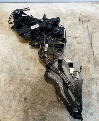 Opel Cascada Convertible roof hinge 1345343 134534506 13369971