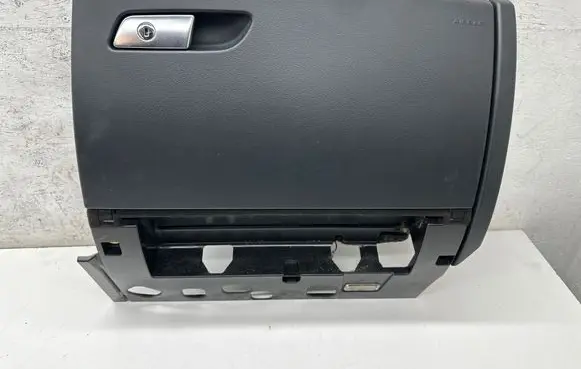 Audi A7 S7 4G Glove box K02450019 3G1880302