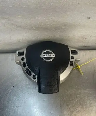 Nissan Qashqai Trunk lid opening control unit 