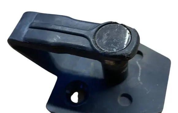 Citroen Berlingo Sliding door lock loop/hook striker 916444