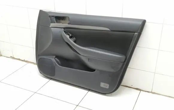 Toyota Avensis T250 Front door card panel trim 6761005560