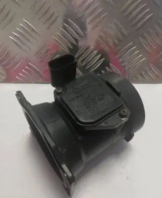 Audi A4 S4 B5 8D Mass air flow meter 078133471E AFH7008D