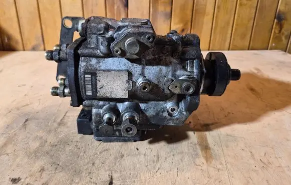 Opel Zafira A Fuel injection high pressure pump 0470504015