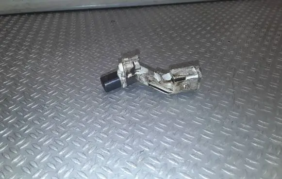 Volkswagen Golf VI Crankshaft position sensor 03c906433A
