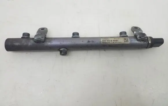 Mercedes-Benz CLS C219 Fuel main line pipe A6420702595