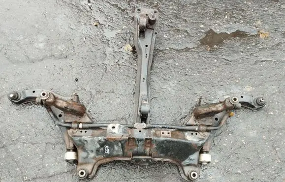 Nissan Almera Tino Front subframe