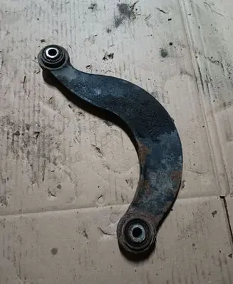 Ford Grand C-MAX Rear upper control arm/wishbone AV615500AB