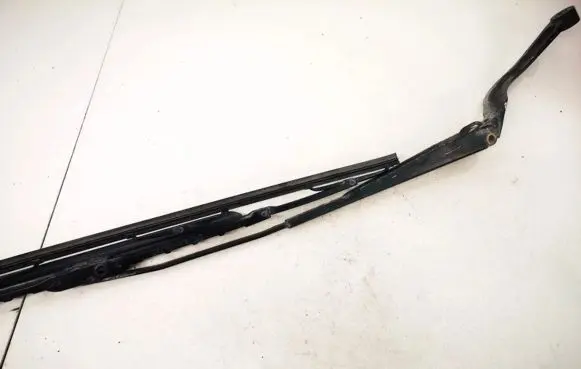 Opel Omega B1 Front wiper blade arm 90457603