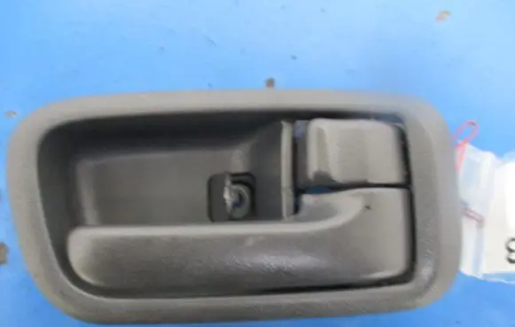 Toyota Corolla E110 Front door interior handle