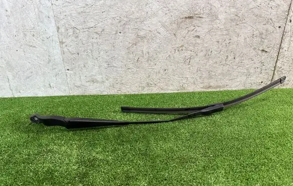 Porsche Macan (95B) Front wiper blade arm 95B955407