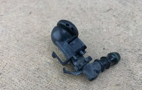BMW X5 E53 Headlight washer spray nozzle 8252743 61678252743