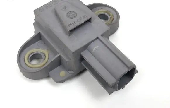 Volkswagen Golf VI Airbag deployment crash/impact sensor 1KM955557